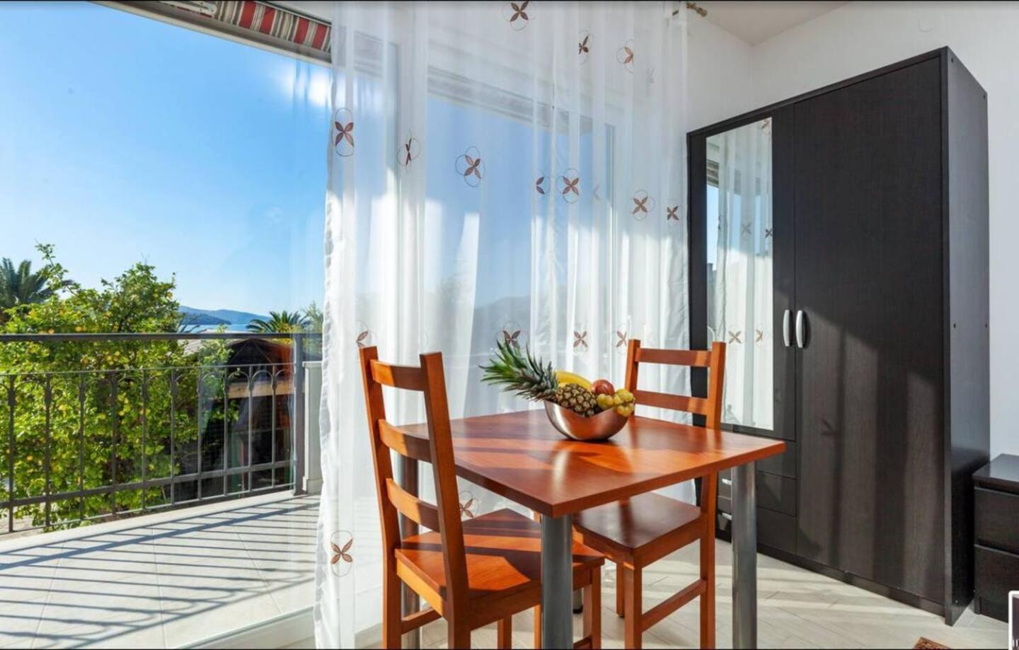 트로기르 Affabilis Vip House 아파트 외부 사진
