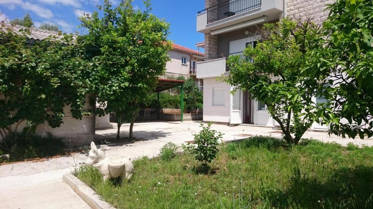 트로기르 Affabilis Vip House 아파트 외부 사진
